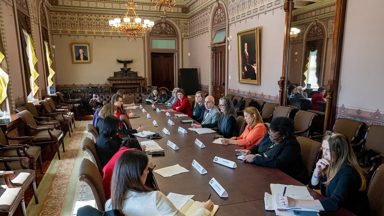 Wiki File:Jennifer Klein, Assistant to the President and Director of the Gender Policy Council, moderates a Roundtable Discussion on Access… — file photograph
