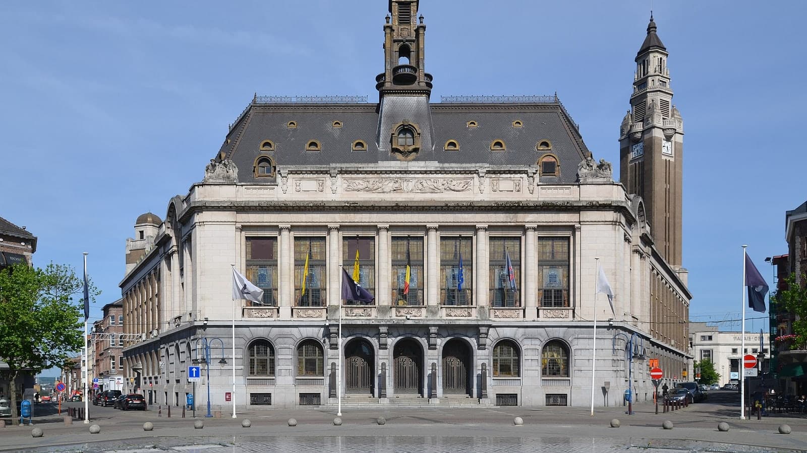 Wiki File:Charleroi Hôtel de ville vu de la place Charles II 2019 06 01 de vu de la II 06 01 Jmh2o Wikimedia Commons de vu de la II 06 01… — contextual file photograph