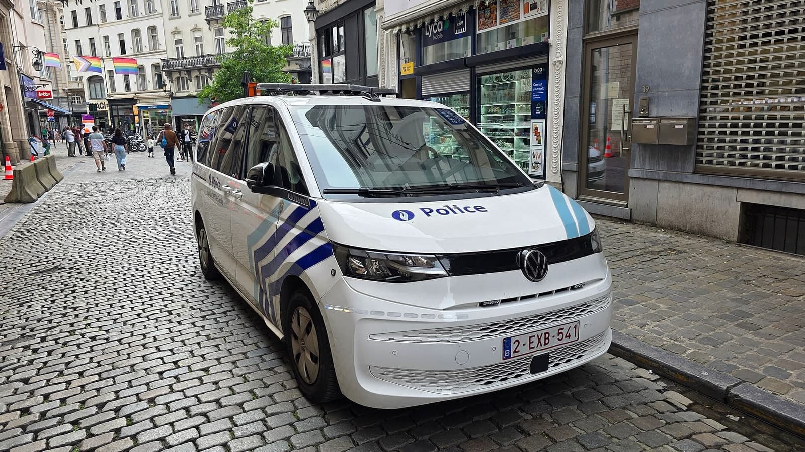 Wiki File:Police vehicles in Brussels 04 in 04 HJ Mitchell Wikimedia Commons in 04 in 04 HJ in 04 in 04 HJ in 04 in 04 HJ in 04 in 04 HJ in… — illustrative photograph