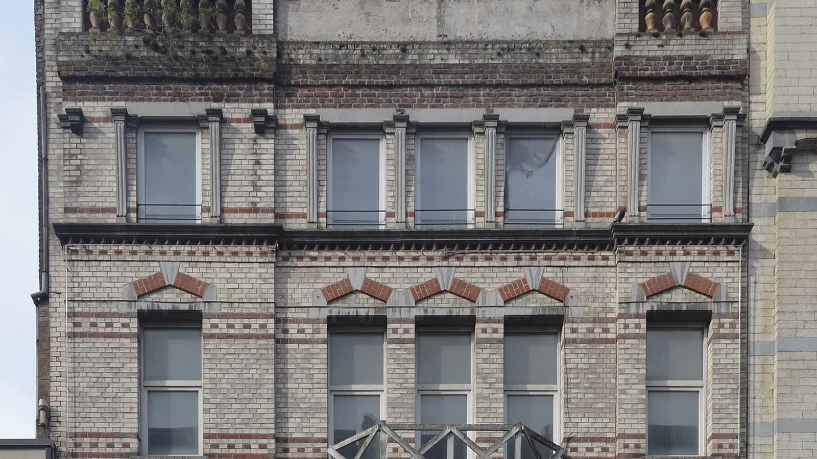 Wiki File:Charleroi boulevard Joseph Tirou 70 2026 06 30 01 70 06 30 01 Jmh2o Wikimedia Commons 70 06 30 01 70 06 30 01 70 06 30 01 70 06… — contextual file photograph